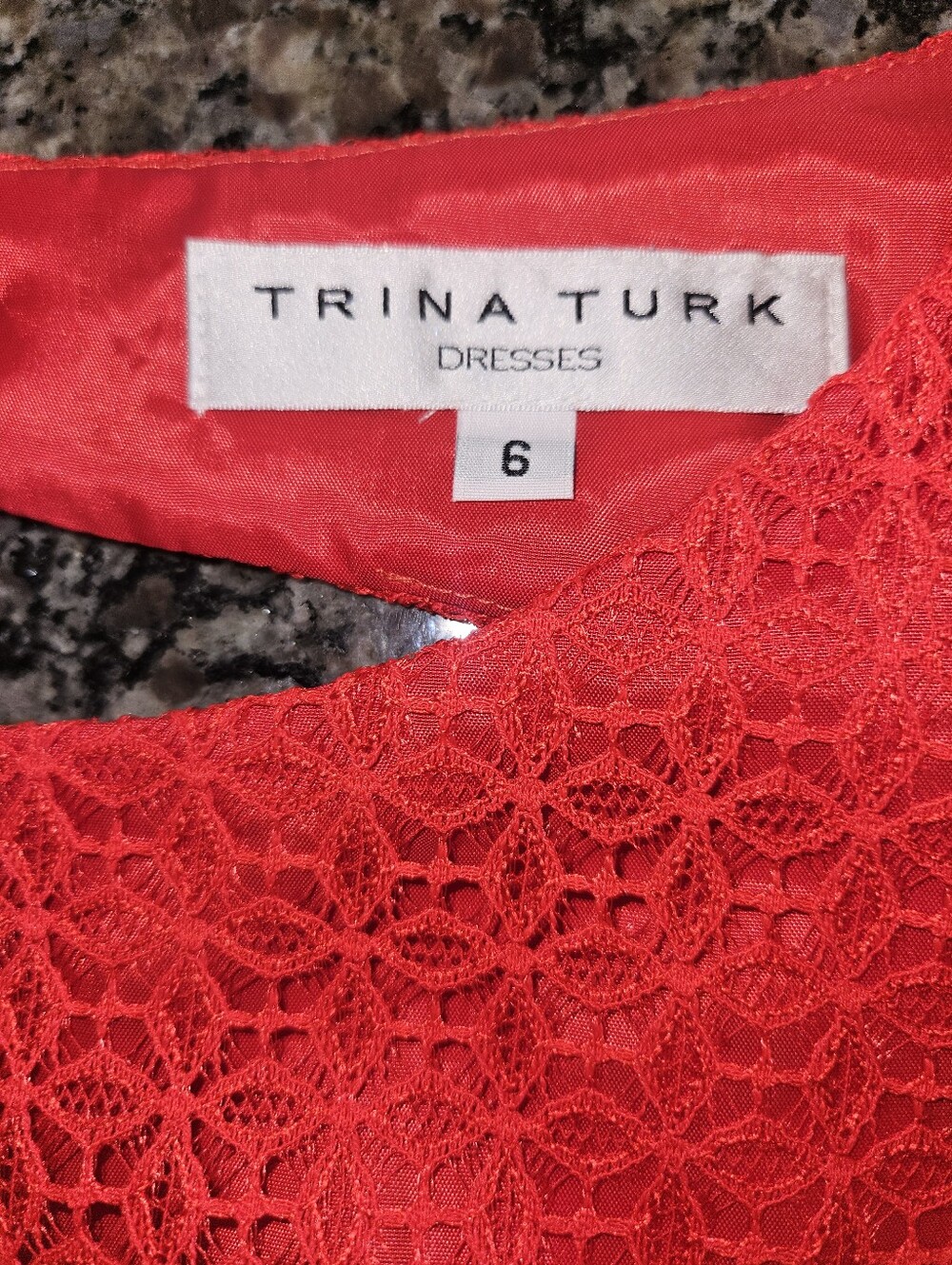 Trina Turk Red Lace Shift Dress Cutout Back Size 6 - Picture 4 of 8